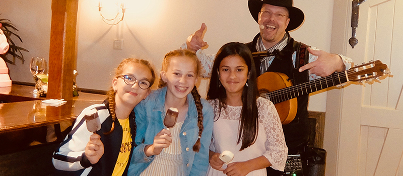 kinderen feest familie entertainer artiest kids edward val troubadour inhuren tips referentie