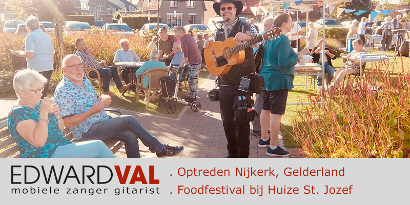 Beweging 3.0 Ijscootje Nijkerk Troubadour Edward Val Mobiele live muziek Huize St Jozef Foodfestival