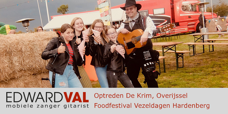 De Krim Hardenberg Vezeldagen 2019 Troubadour Edward Val Nijkerk Mobiele live muziek zanger gitarist boeken Overijssel