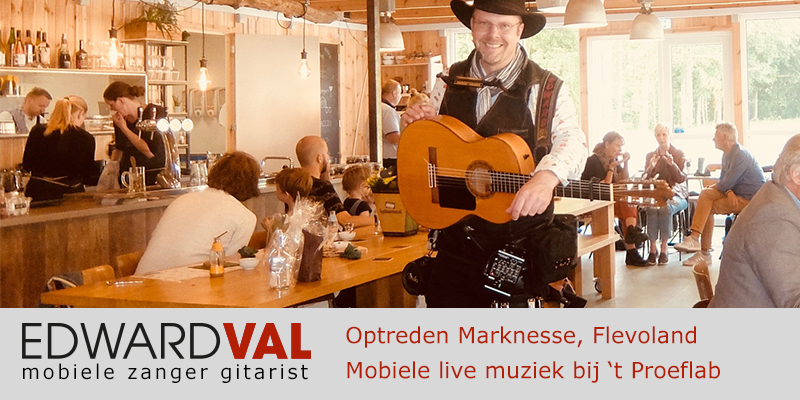 Flevoland | Marknesse Optreden troubadour inhuren proeflab trouwjubileum zanger gitarist Edward Val familie feest boeken